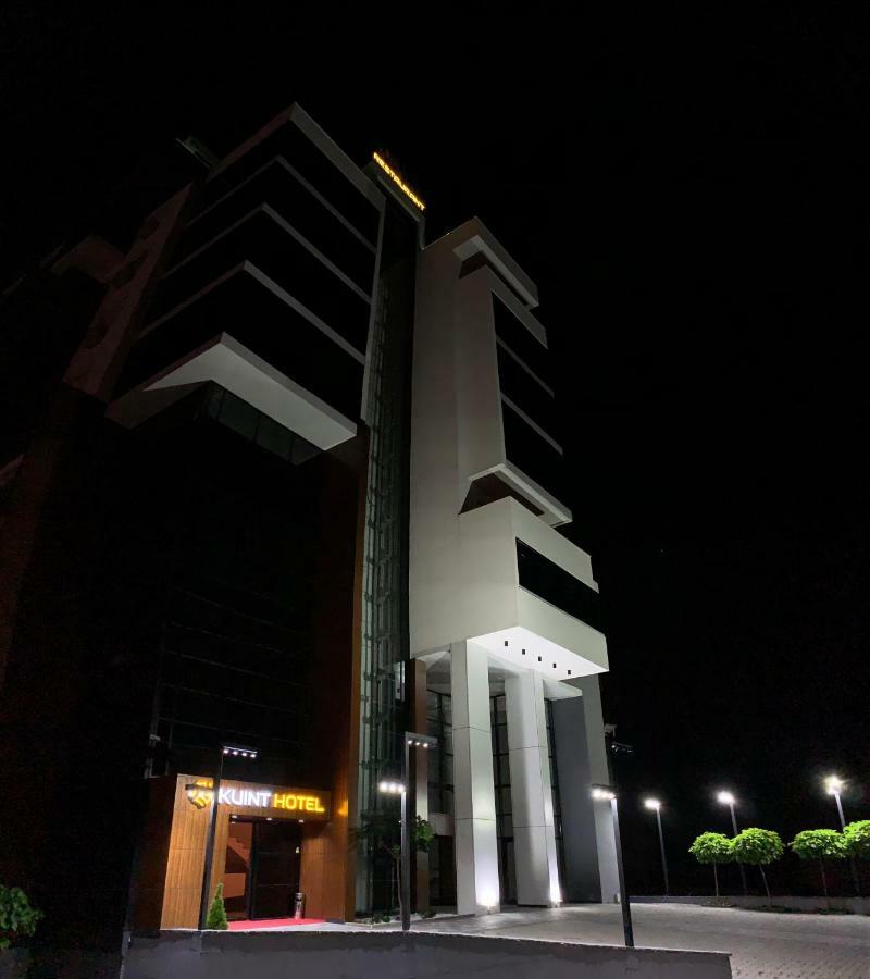 Kuint Hotel Peje Exterior foto